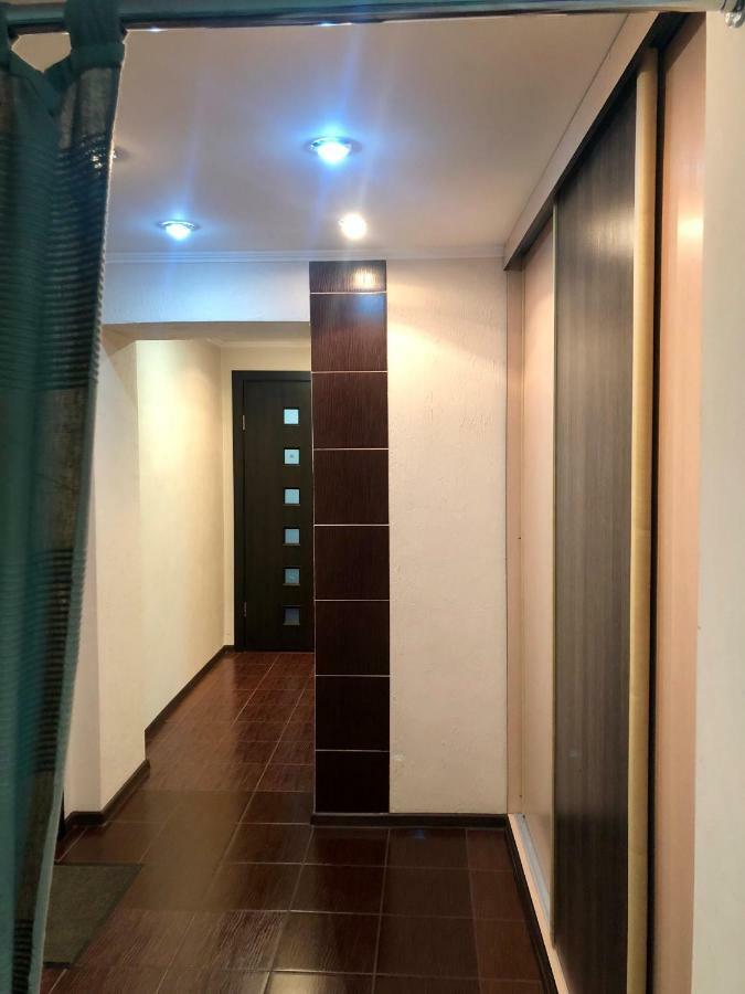 Apartment On Republic Square Ust-Kamenogorsk ภายนอก รูปภาพ