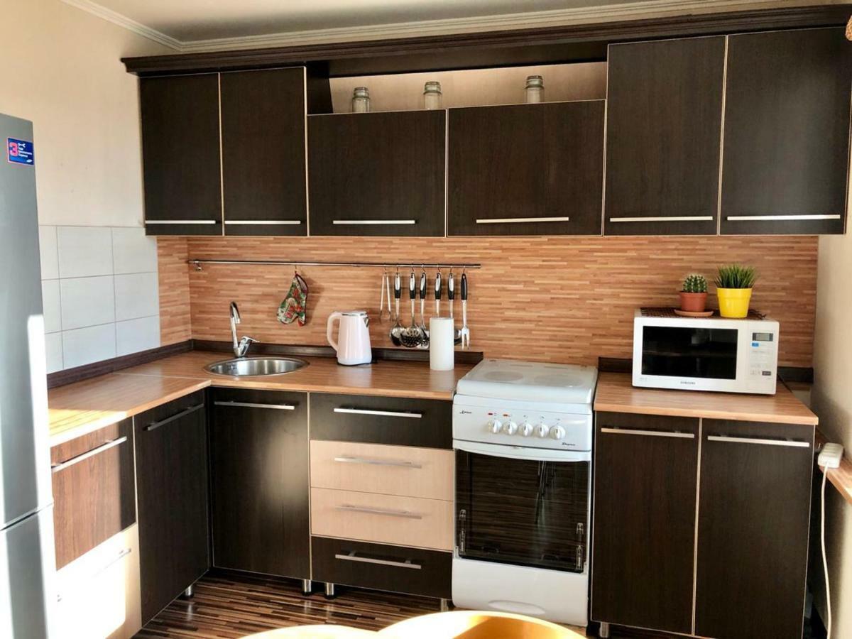 Apartment On Republic Square Ust-Kamenogorsk ภายนอก รูปภาพ